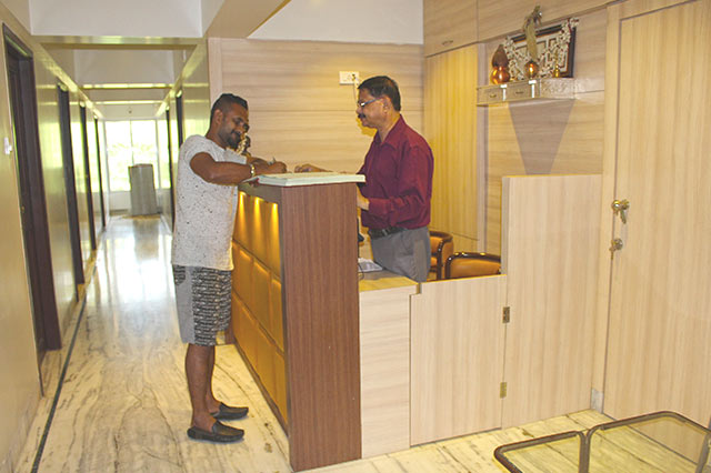  Pravasi Residency (Hotel Pravasi)