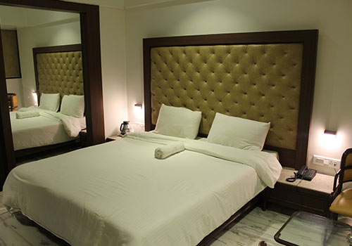  Pravasi Residency (Hotel Pravasi)