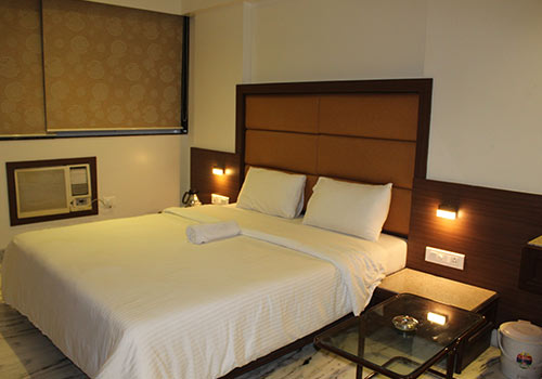  Pravasi Residency (Hotel Pravasi)